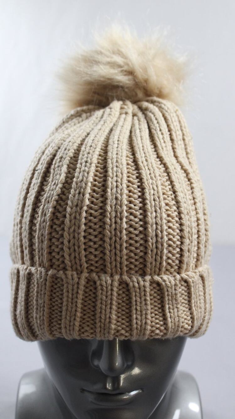Time and Tru Womens Chunky Ribbed Pom Beanie Hat Beige One Size OS Stretch